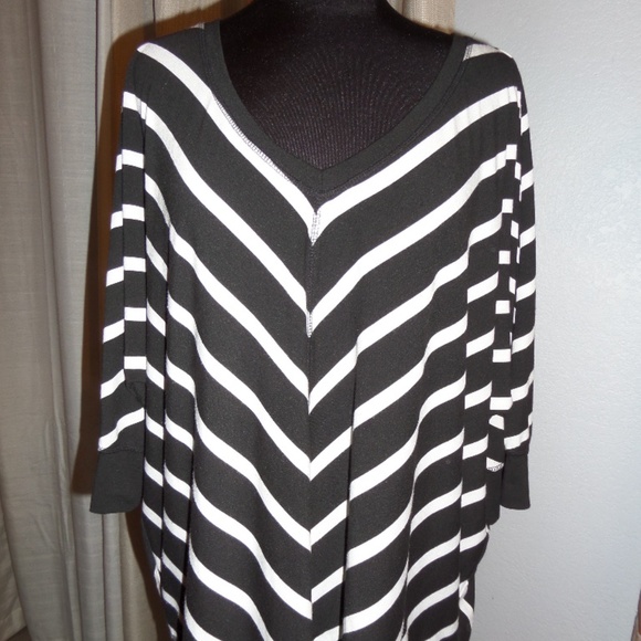 Xhilaration Tops - 🌻XHILARATION womens Plus blouse 3/4 sleeve Sz XXL